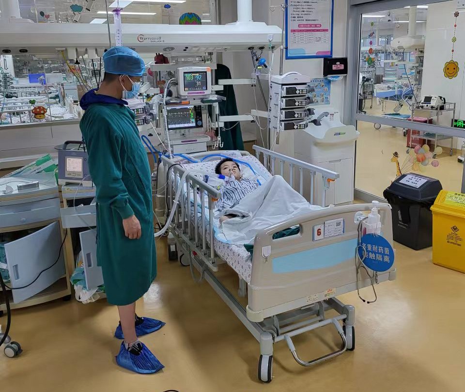 东乡族自治县跨省救护车出租公司